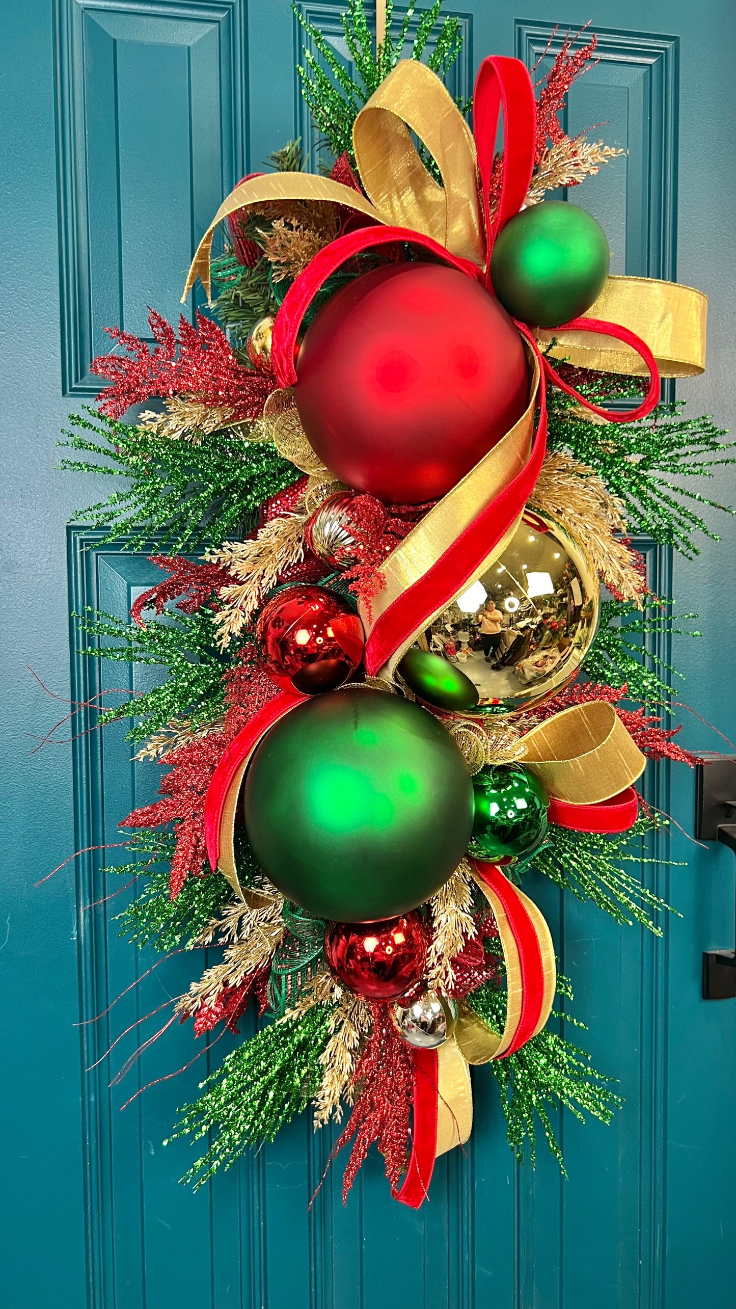 Christmas Ornament Wreath, Red and Green Holiday Door Decor, Festive Ribbon Wreath, Large Traditional Christmas Wreath, Xmas Decoration