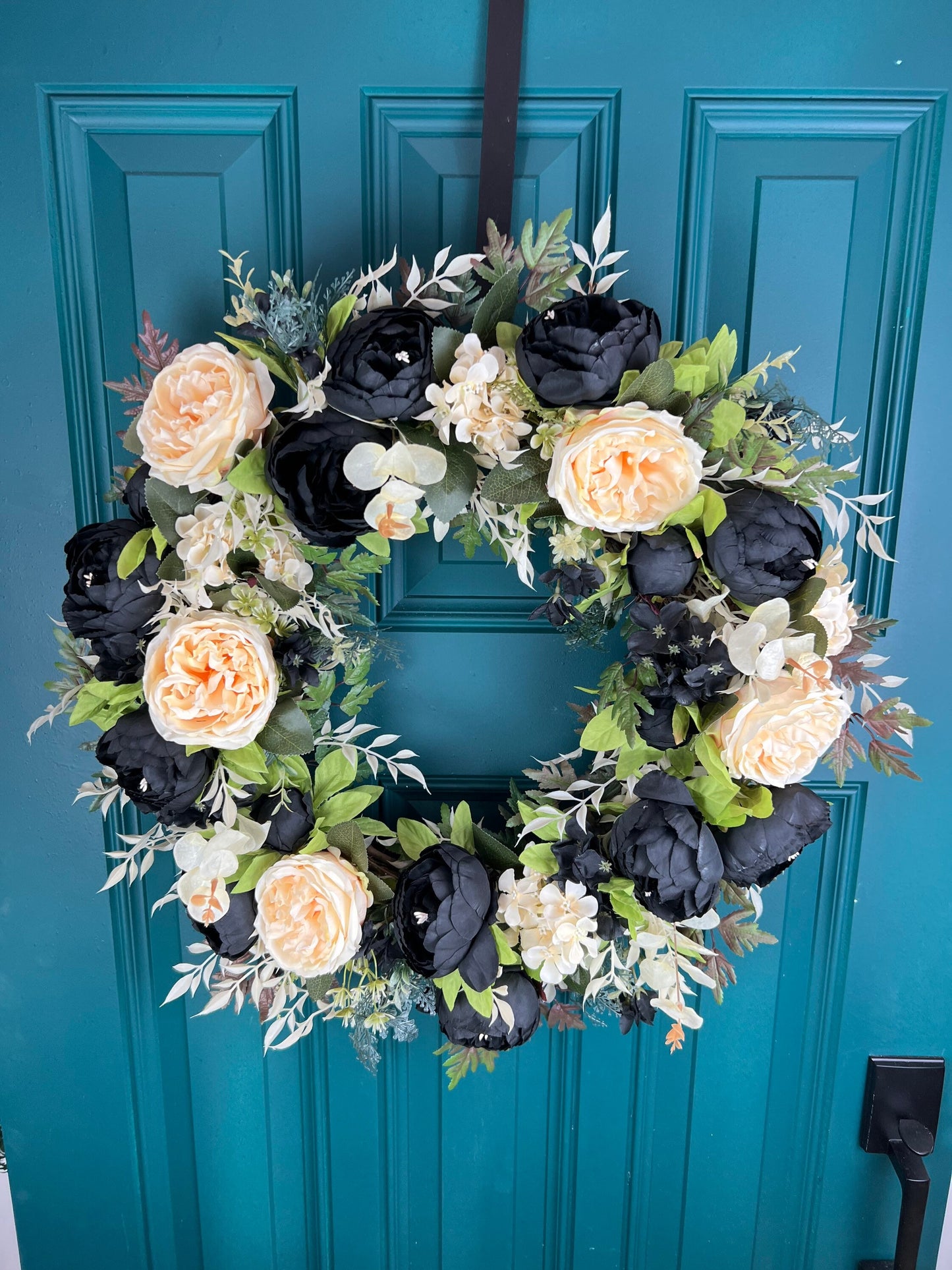 Black and Cream Neutral Halloween Wreath