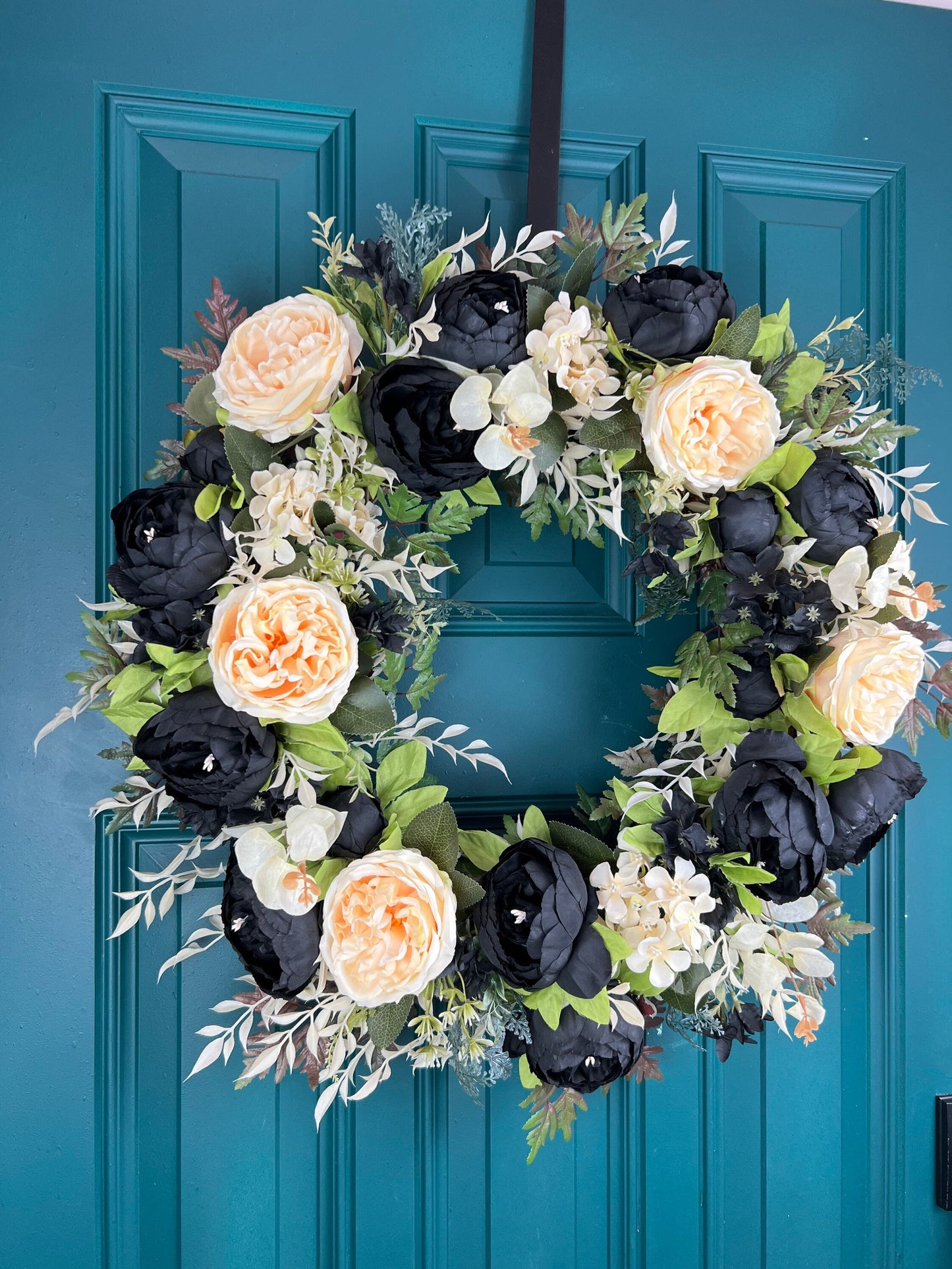 Black and Cream Neutral Halloween Wreath