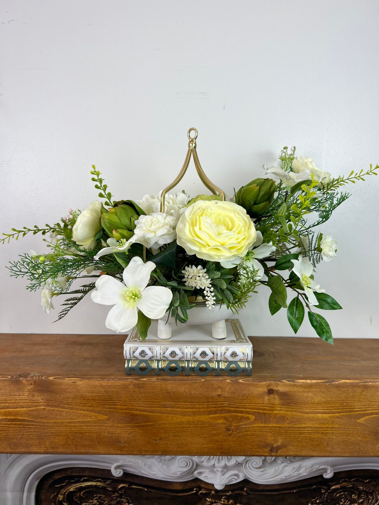 Modern Elegant Table piece, Everyday Coffee Table Arrangement, French Flower, Bespoke Floral Arrangement, White Wedding Decor, Housewarming